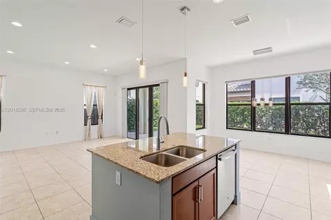 Living - 3323 W 96th Pl, Hialeah, FL 33018 photo 7 of 11