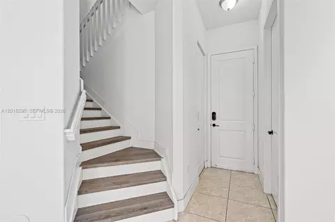 Entry Way - 3323 W 96th Pl, Hialeah, FL 33018 photo 2 of 4