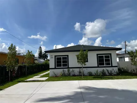 855-857 SW 1 St, Florida City, FL 33034