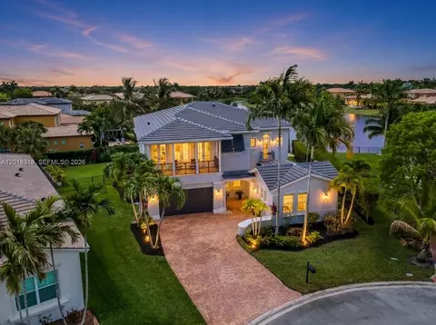 11075 NW 79th Pl, Parkland, FL 33076