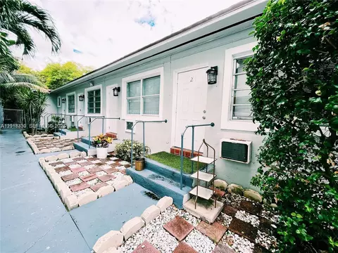 7630 Byron Ave, Miami Beach, FL 33141