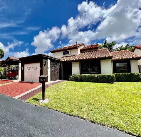 9123 SW 112th Ct, Miami, FL 33176