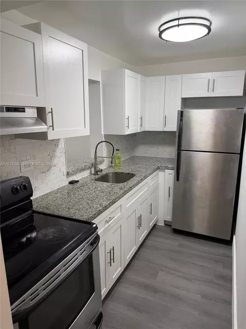 1740 NW N River Dr #325, Miami, FL 33125