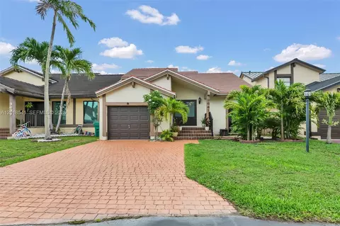 9641 SW 148th Pl, Miami, FL 33196