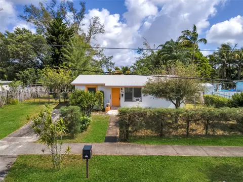 3411 SW 35th St, West Park, FL 33023