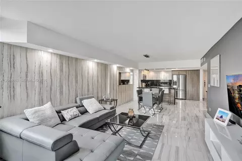 19370 Collins Ave #426, Sunny Isles Beach, FL 33160