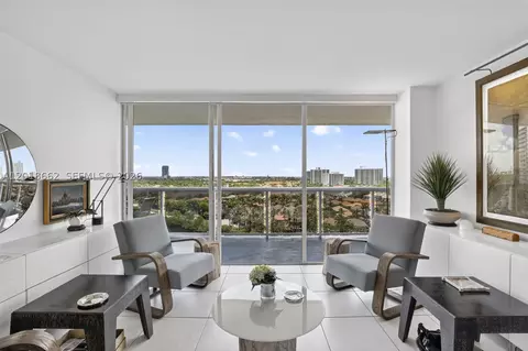 20505 E Country Club Dr #1431, Aventura, FL 33180
