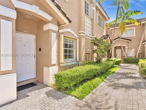5779 NW 116th Ave #104, Doral, FL 33178