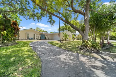 8380 SW 186 St, Cutler Bay, FL 33157