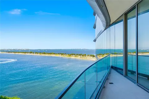 175 SE 25 Rd #804, Miami, FL 33129