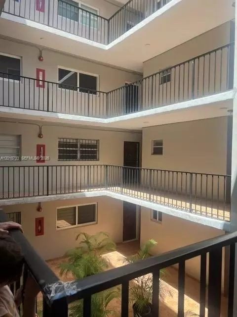 6965 Harding Ave #305, Miami Beach, FL 33141