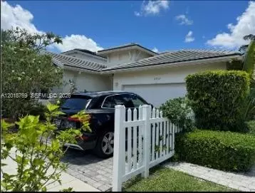 3457 NE 2nd St, Homestead, FL 33033