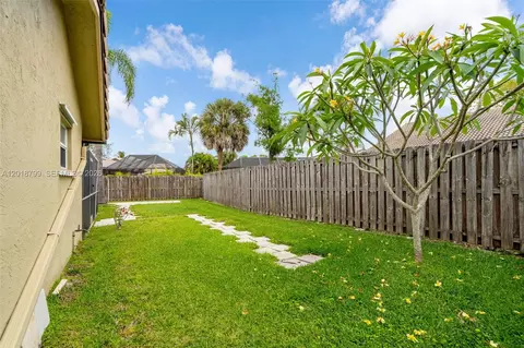Exterior - 7817 Sunflower Dr, Margate, FL 33063 photo 4 of 4