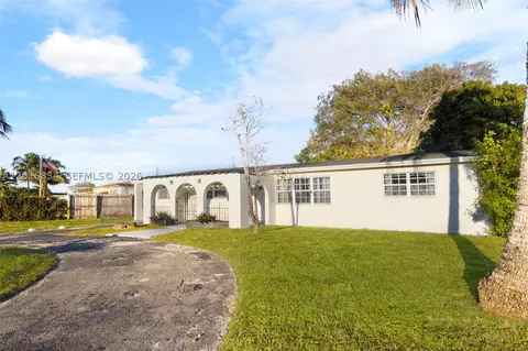 3017 Bahama Dr, Miramar, FL 33023