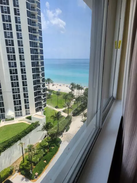 19201 Collins Ave #1028, Sunny Isles Beach, FL 33160