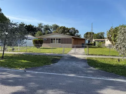 3020 NW 71st St, Miami, FL 33147