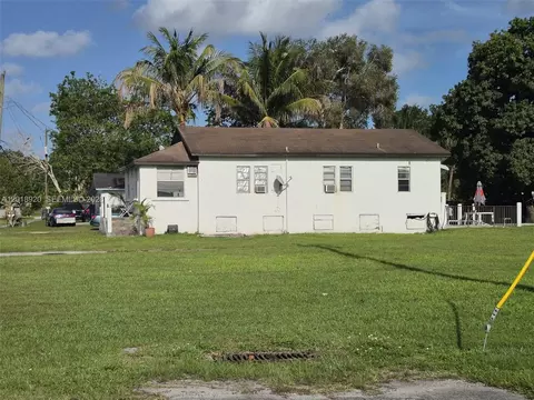 1880 NW 111th St, Miami, FL 33167