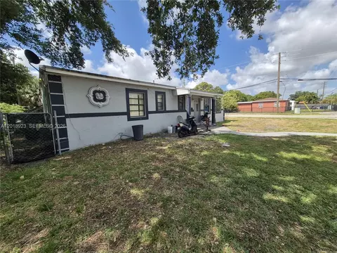 290 NW 191st St, Miami Gardens, FL 33169