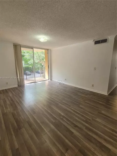 10773 Cleary Blvd #203, Plantation, FL 33324