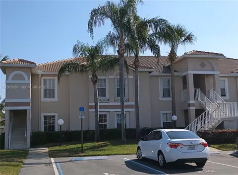 13325 Fairway Gln #201, Orlando, FL 32824