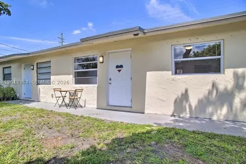 2703 NW 13th St, Fort Lauderdale, FL 33311
