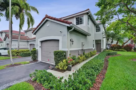 3901 San Simeon Ln, Weston, FL 33331