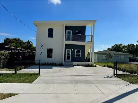 526 NW 6th St, Hallandale Beach, FL 33009