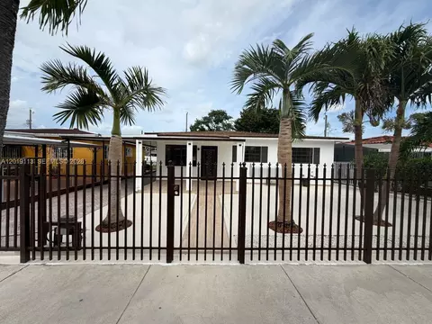 2541 W 10th Ave, Hialeah, FL 33010