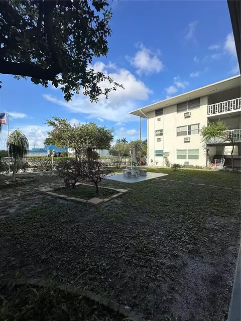 1050 E Sample Rd #208, Pompano Beach, FL 33064 photo 8