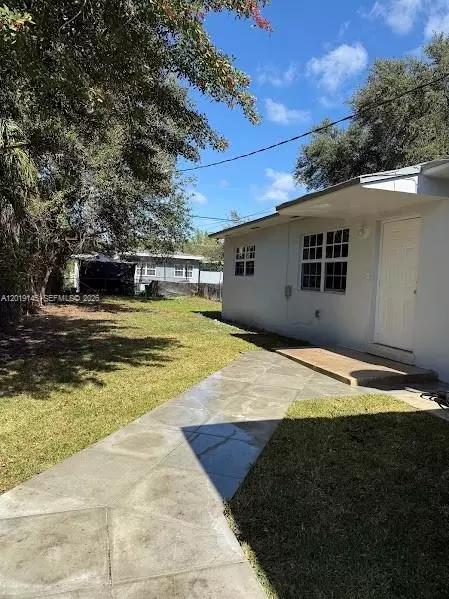 2345 NW 65th St, Miami, FL 33147