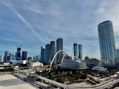 555 NE 15th St #15H, Miami, FL 33132