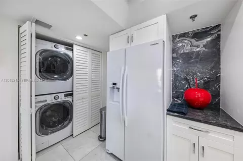 Other - 520 Brickell Key Dr #A710, Miami, FL 33131 photo 8 of 21
