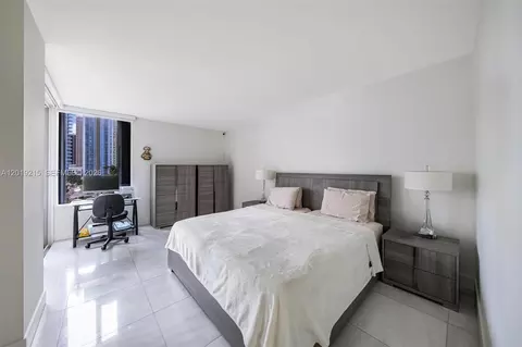 Bedroom - 520 Brickell Key Dr #A710, Miami, FL 33131 photo 1 of 5