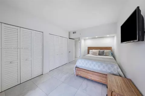 Bedroom - 520 Brickell Key Dr #A710, Miami, FL 33131 photo 5 of 5