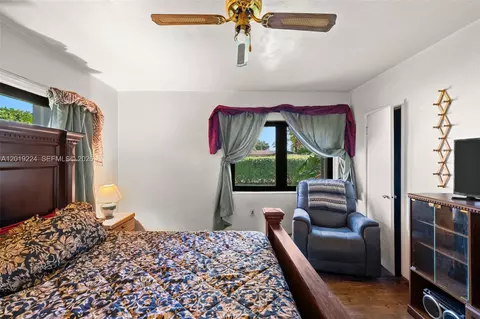 Bedroom - 511 Dunad Ave, Opa Locka, FL 33054 photo 3 of 6