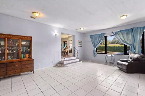Living - 511 Dunad Ave, Opa Locka, FL 33054 photo 6 of 9