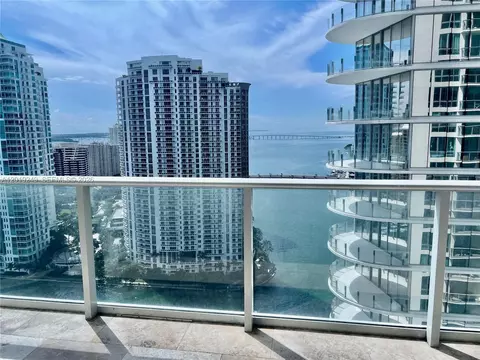 300 S Biscayne Blvd #2606, Miami, FL 33131