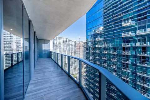 801 S Miami Ave #3905, Miami, FL 33130
