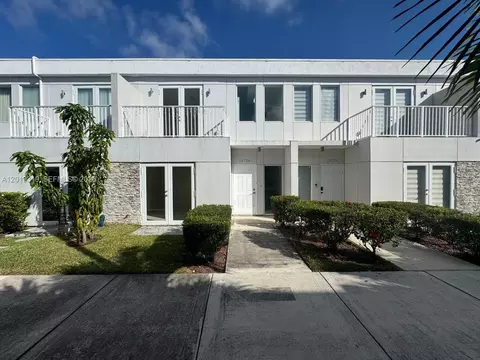13724 SW 259th St, Homestead, FL 33032