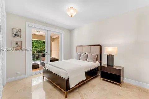 Bedroom - 12801 Old Cutler Rd, Pinecrest, FL 33156 photo 6 of 9