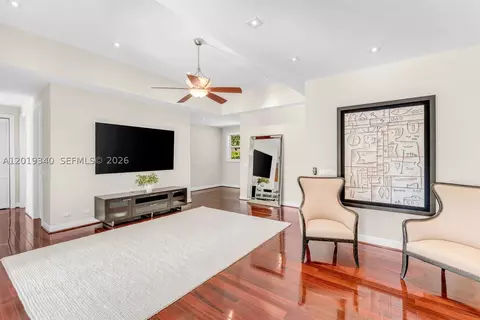 Living - 12801 Old Cutler Rd, Pinecrest, FL 33156 photo 1 of 1
