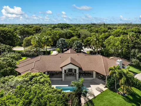 View/Area - 12801 Old Cutler Rd, Pinecrest, FL 33156 photo 1 of 4