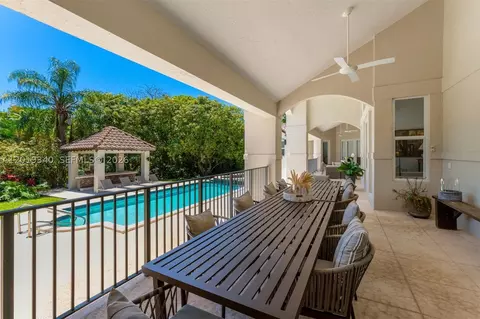 Exterior - 12801 Old Cutler Rd, Pinecrest, FL 33156 photo 4 of 12