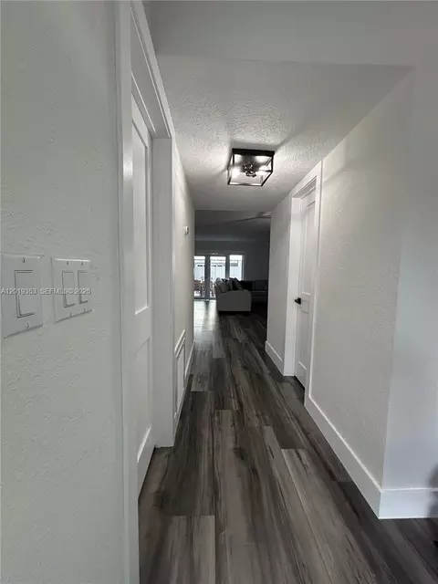 Entry Way - 6832 W 2nd Ct, Hialeah, FL 33014 photo 2 of 3