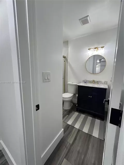 Bath - 6832 W 2nd Ct, Hialeah, FL 33014 photo 4 of 4