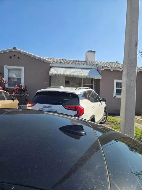 510 NE 71st St, Miami, FL 33138