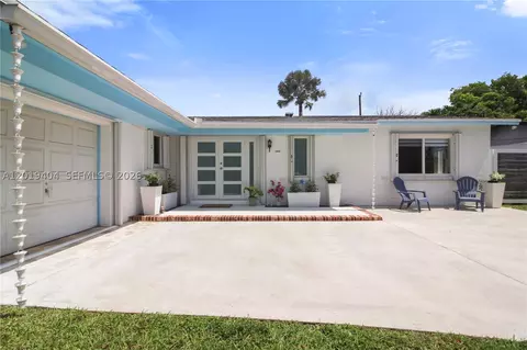10455 SW 200th St, Cutler Bay, FL 33157