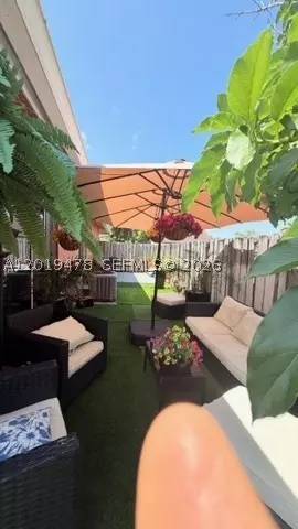 Undisclosed, Hialeah, FL 33015 photo 7