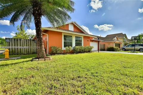 Undisclosed, Hialeah, FL 33015 photo 4