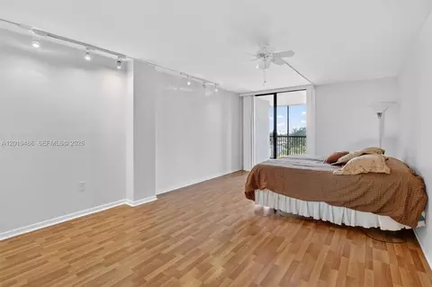 Bedroom - 2808 N 46th Ave #E654, Hollywood, FL 33021 photo 3 of 5